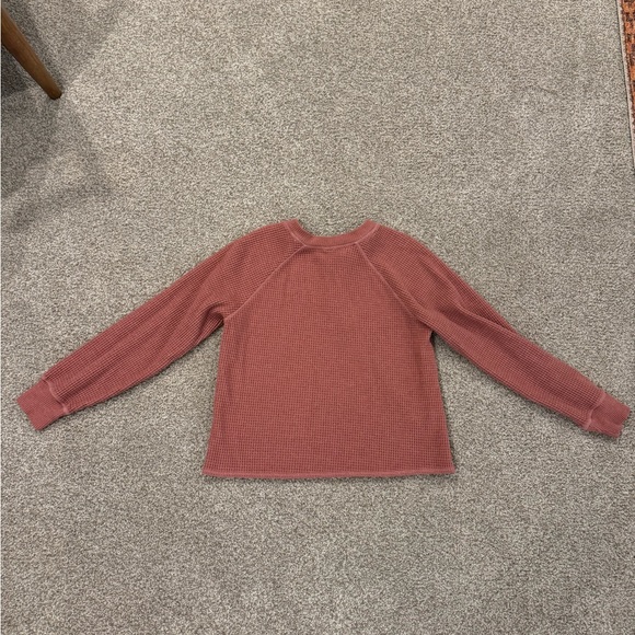 Old Navy Plush Waffle-Knit Henley Sweater in Dusty Pink Top Size: Medium - Picture 6 of 6